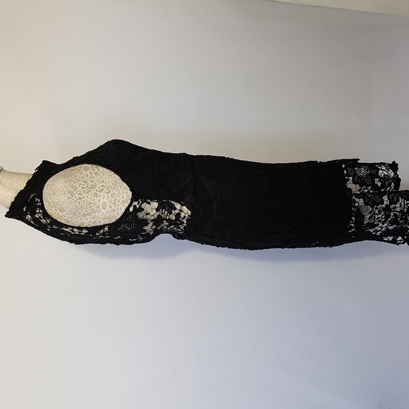 ASTR The Label Women's Size M Samantha Black Lace Sleeveless High Neck Dress - Picture 5 of 15